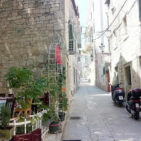 Smoljo Hotel